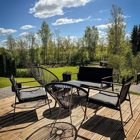 Lakstigalas Lux Holiday home *