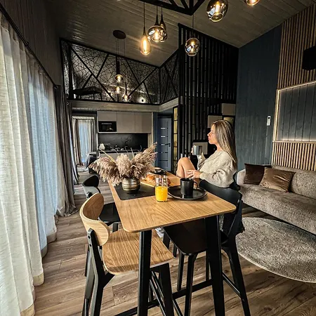 Lakstigalas Lux Holiday home